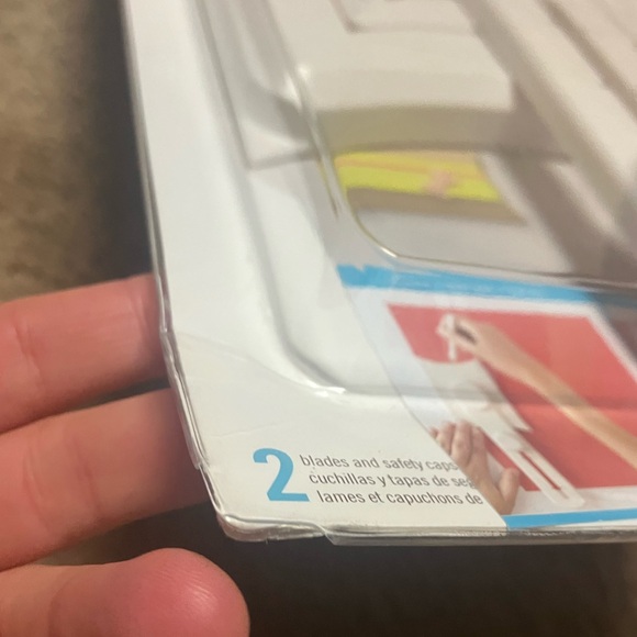 Martha Stewart gift box tool. - Picture 4 of 5